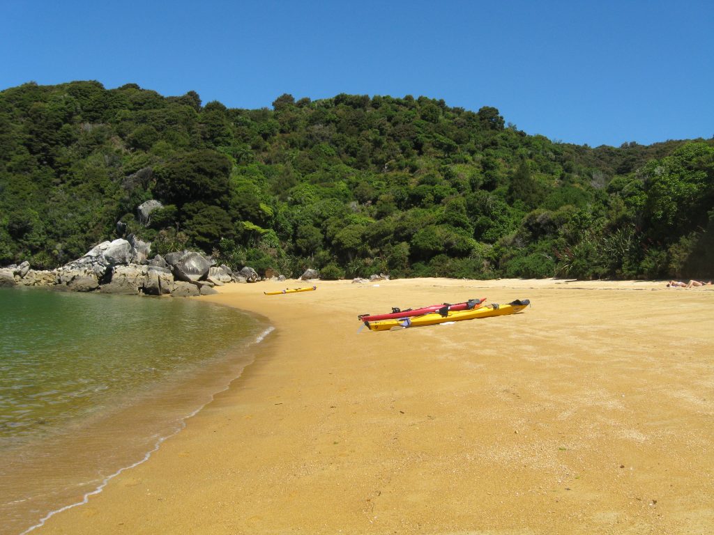 kayaks_on_abel_tasman_beach