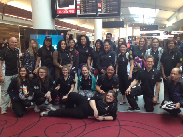 Mel (2nd from the right) and students from Manurewa High School at Auckland International Airport