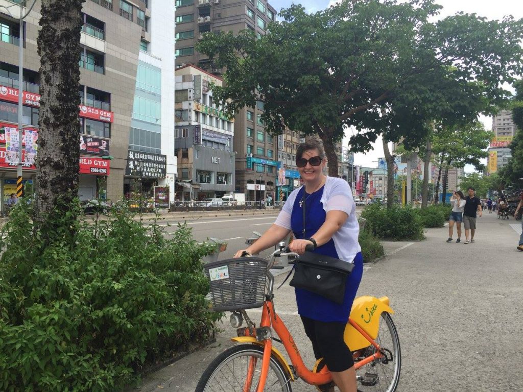 lesleys-push-bike-in-taiwan